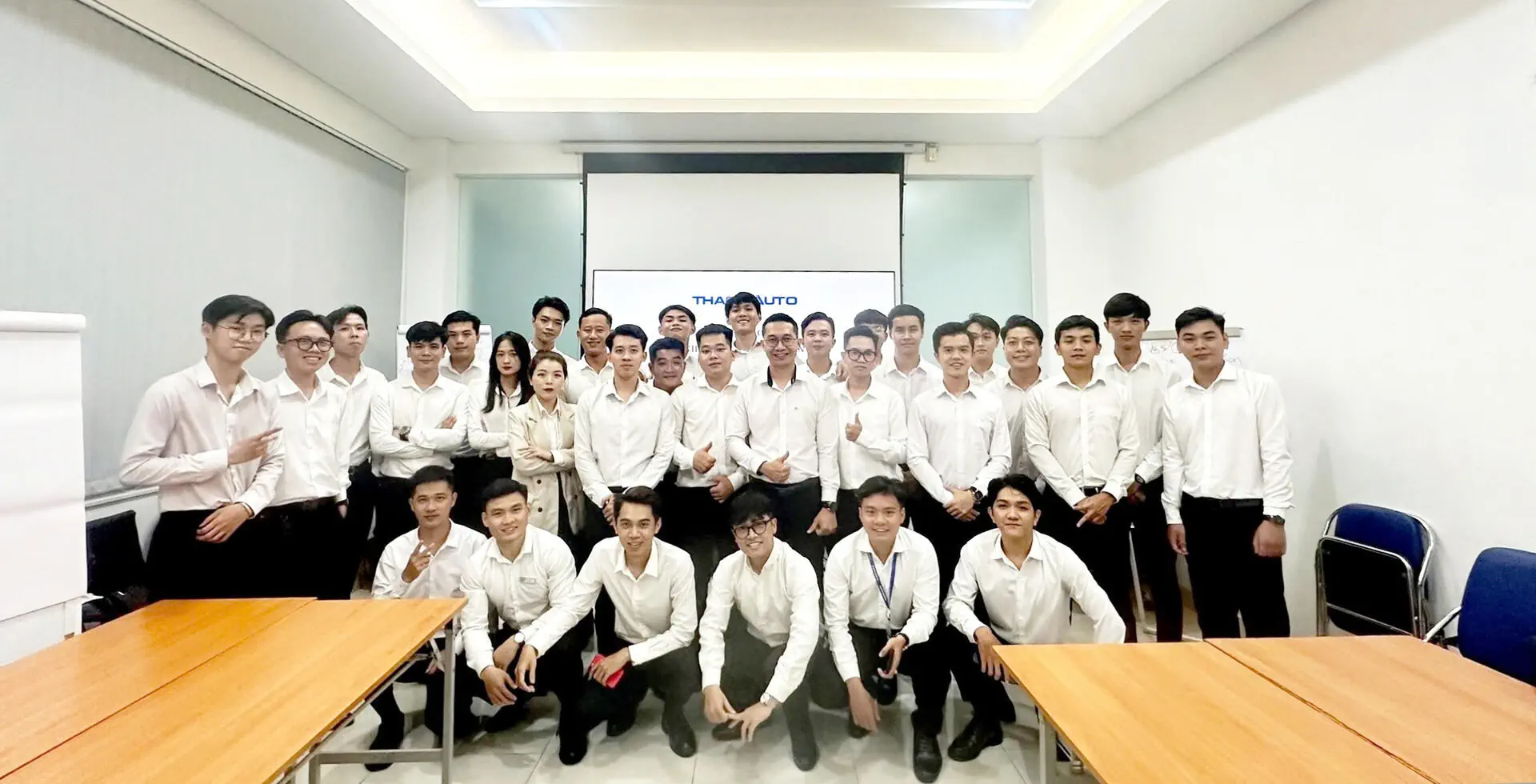 Nhân sự TVBH mới của THACO AUTO Trường Chinh: Phấn khởi tham gia khóa huấn luyện đầu tiên